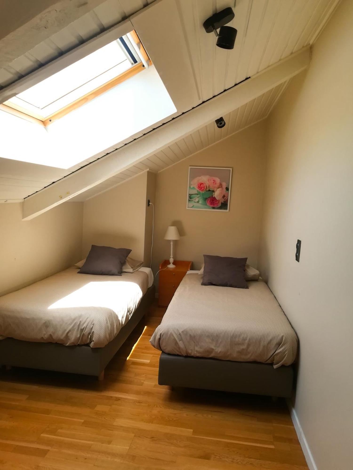 Skindles Guesthouse Поперинге Экстерьер фото