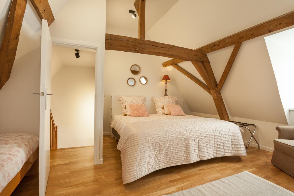 Skindles Guesthouse Поперинге Экстерьер фото