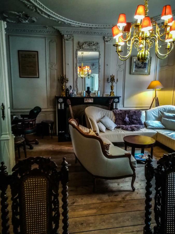 Skindles Guesthouse Поперинге Экстерьер фото